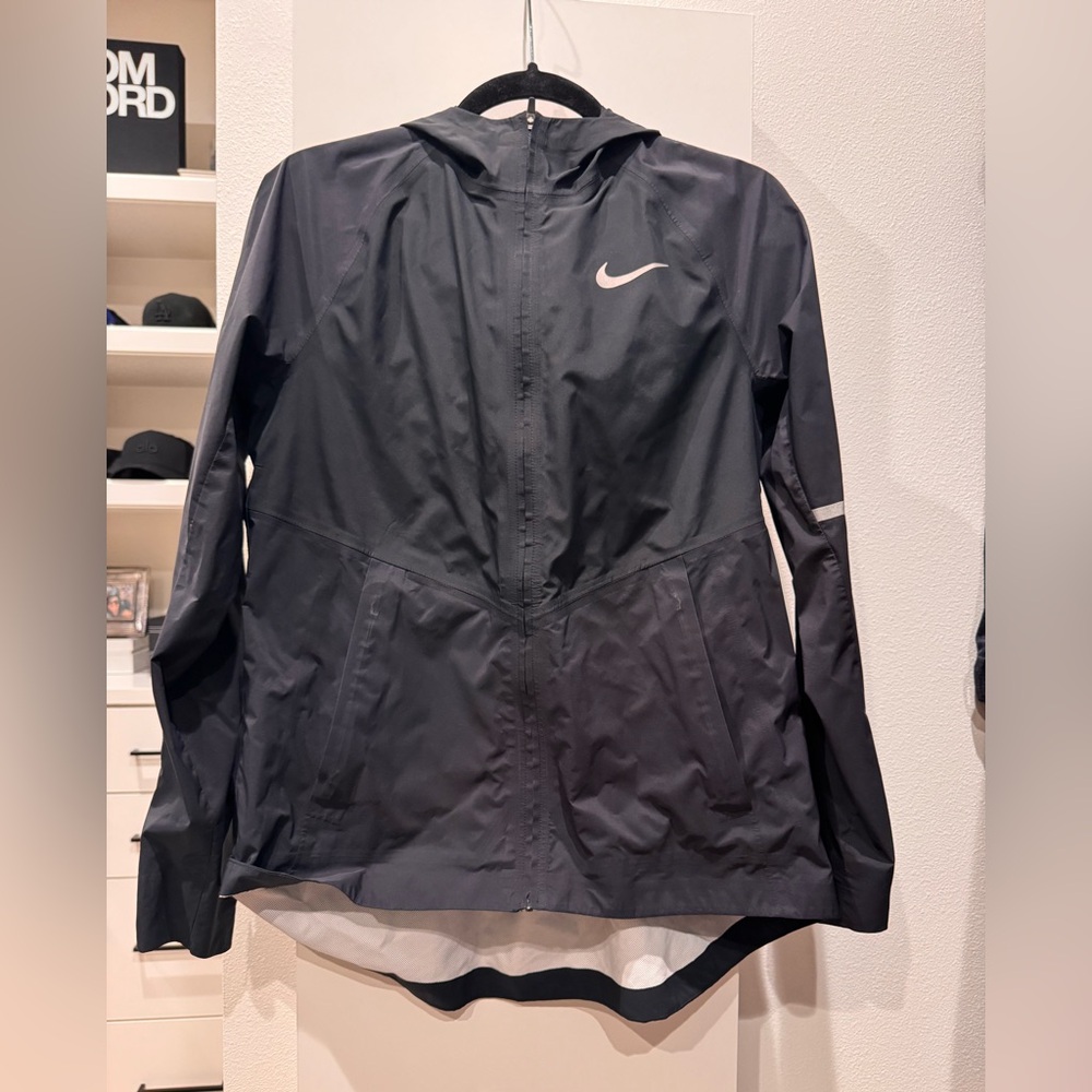 Nike Black Women's Zonal Areoshield Running Jacket